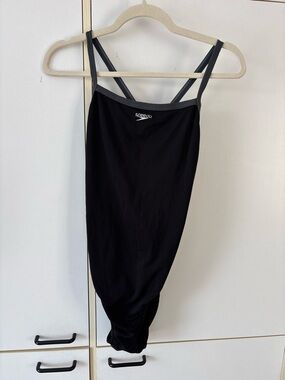 Speedo Endurance+ One Piece Swimsuit Black Gray Size 10/36 Athletic Lap Training